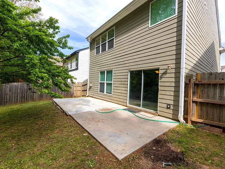5815 Weddington Dr — Photo 39