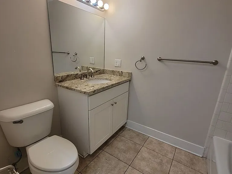123 W Charlton St #1 — Photo 11