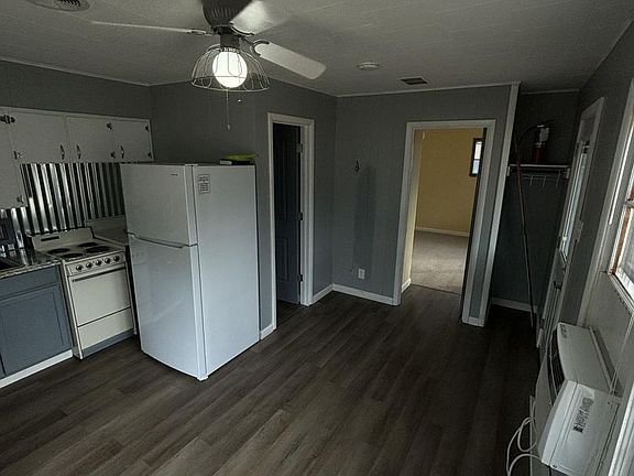 3rd image of 1527 Cranfield Rd #4D4536363
