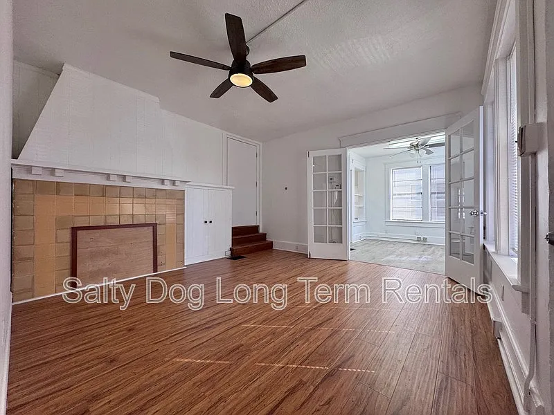 2 bed, 1.5 bath, 795 sqft, $1,650 — Photo 3