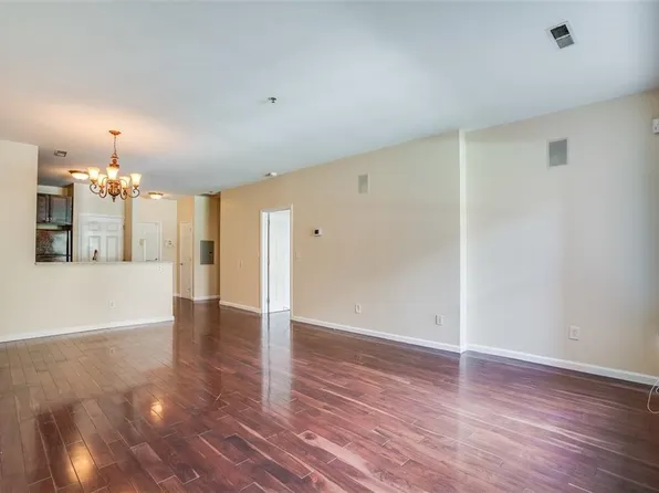 24 Avenue At Port Imperial APT 133, West New York, NJ 07093