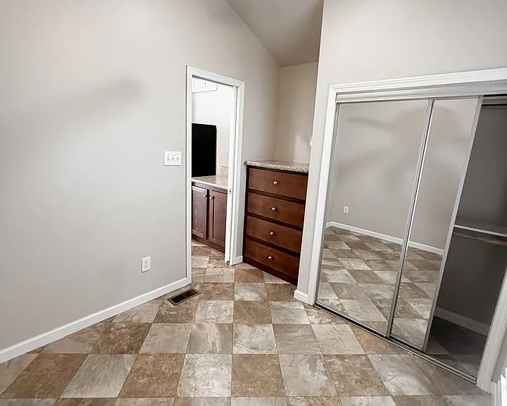 2211 Ashberry Ave #21 — Photo 11