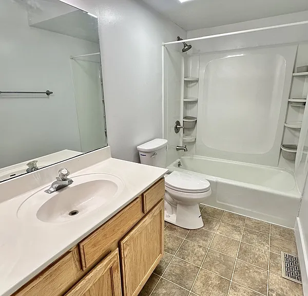 265 E 8880 S — Photo 17