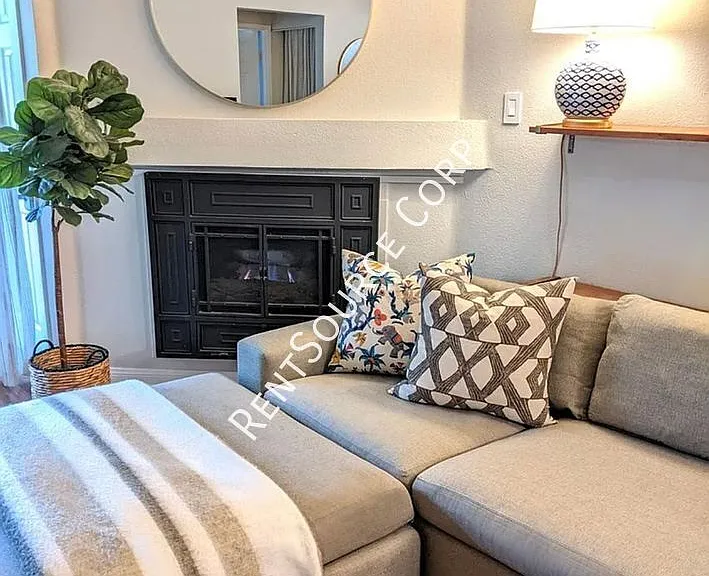 5525 Canoga Ave #123 — Photo 7