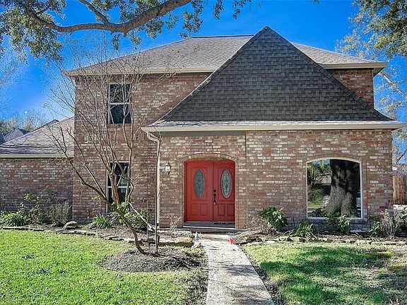 3rd image of 15723 Misty Hollow Dr