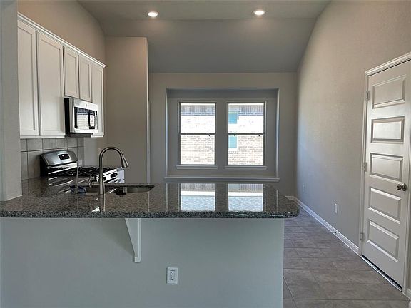 4th image of 8411 Quiet Bay Dr
