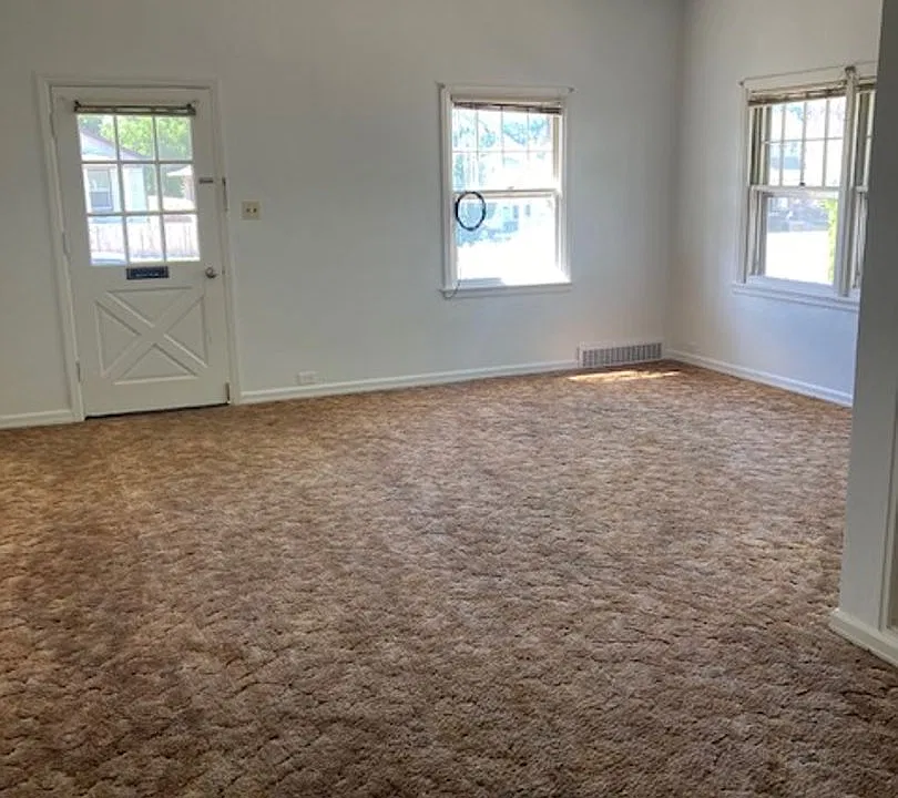 240 E Avenue A