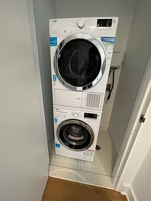 Rented by REALTY QUEST NEW YORK INC | media 24