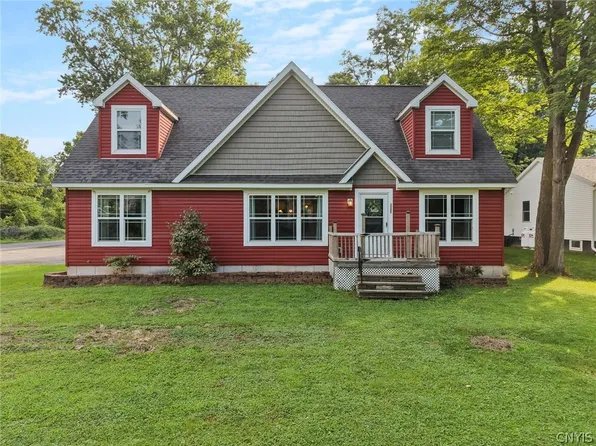 3222 Clinton St, Oneida, NY 13421