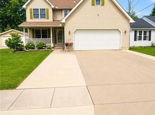 5856 Ridgeview Blvd, North Ridgeville, OH 44039