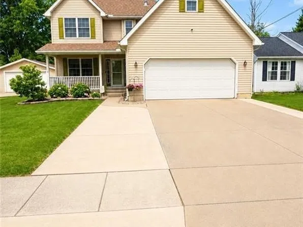 5856 Ridgeview Blvd, North Ridgeville, OH 44039