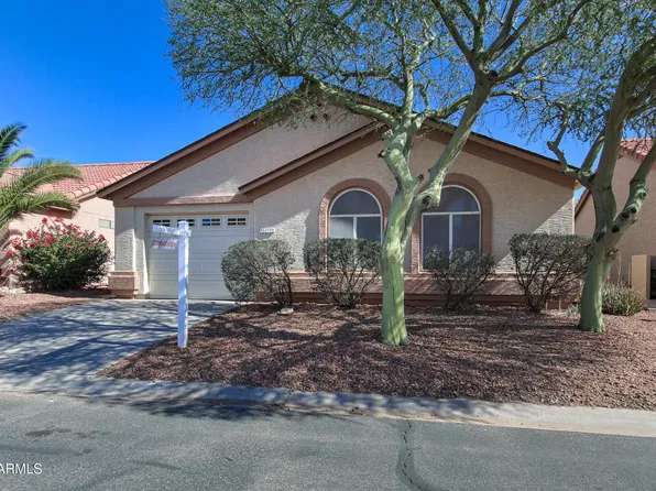 6893 S Oakmont Dr, Chandler, AZ 85249