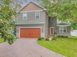 9269 Queensland Ln N, Maple Grove, MN 55311
