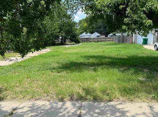121 N Gordon Ave, Wichita, KS 67203