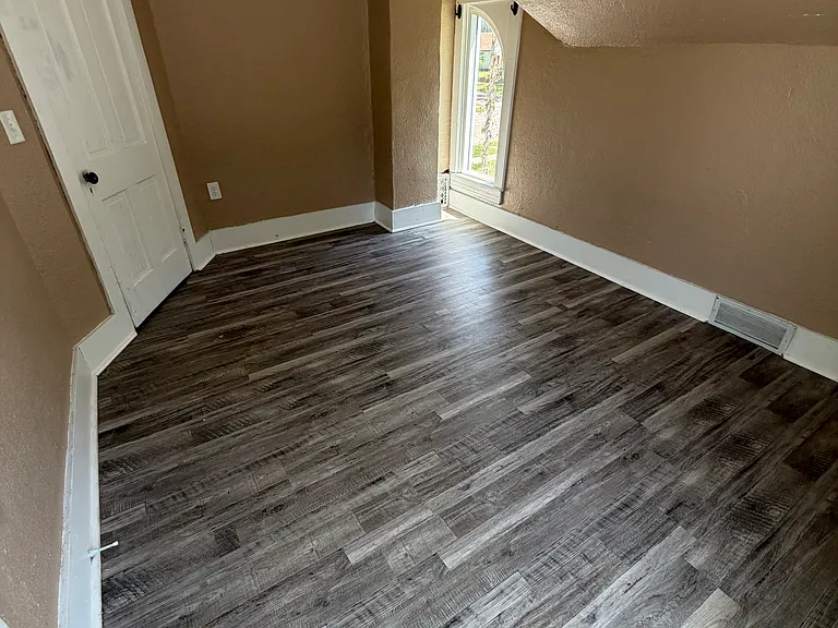 5235 Walker Ave — Photo 23