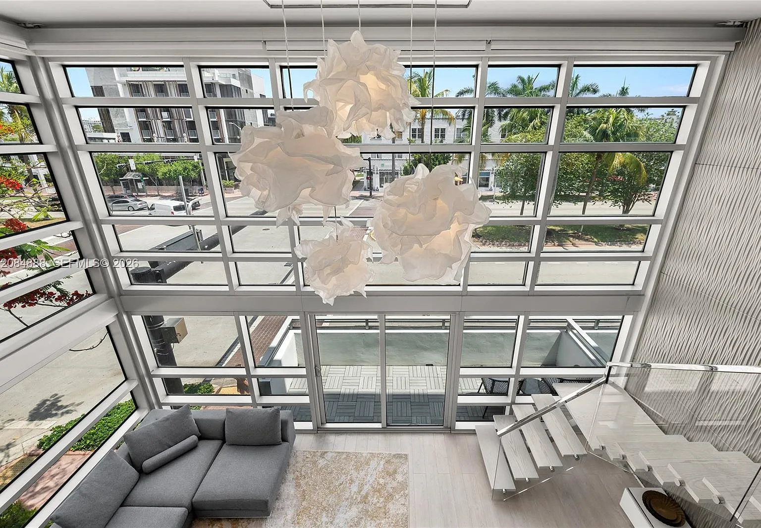 421 Meridian Ave — Photo 2