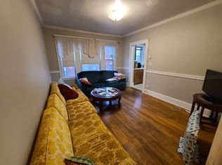 Off Street Parking - 2 Decks - On site Laundry - Pet Friendly, Brighton, MA 02135