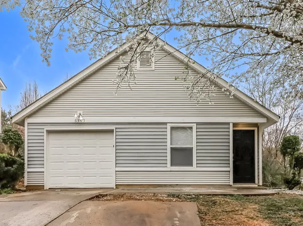 6303 Linda Vista Ln, Charlotte, NC 28216