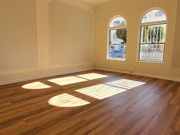 3rd image of 849 S Gramercy Dr APT 102