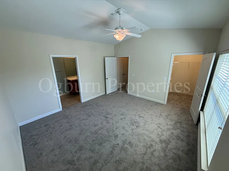 4455 Brassfield Dr #308 — Photo 10
