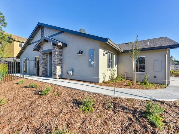 2737 Commons Pl, Auburn, CA 95603