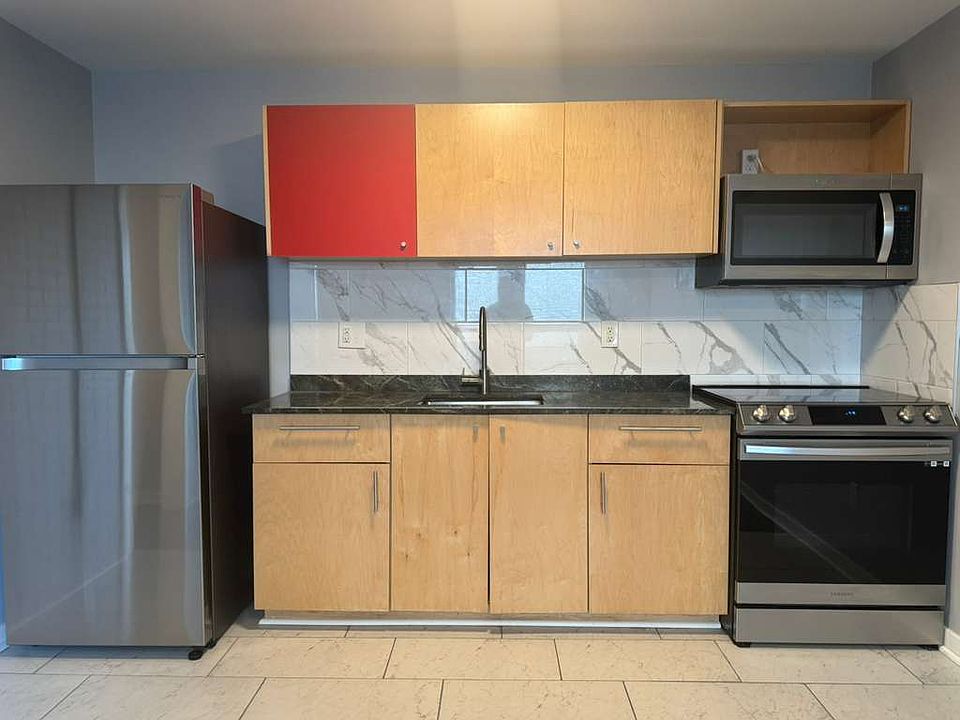 1st image of 60 Coleman St #2M