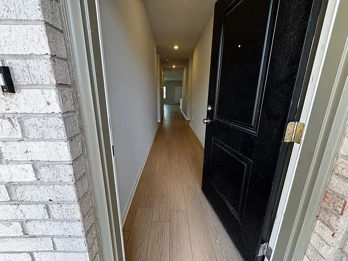 4 bed, 2.0 bath, 1666 sqft, $1,795 — Photo 2