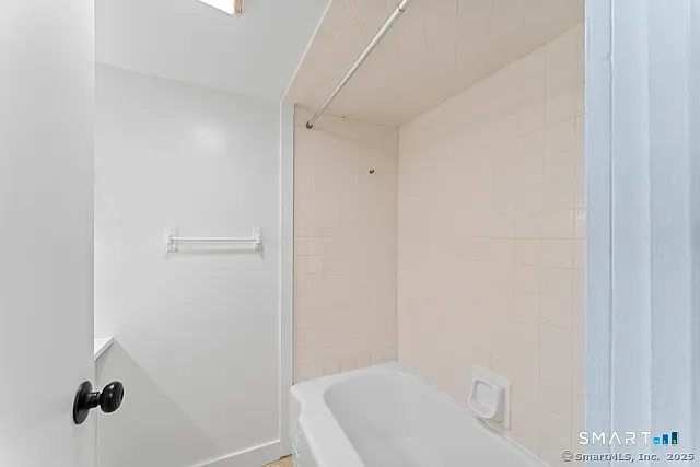 3 Riverside Rd #B — Photo 14