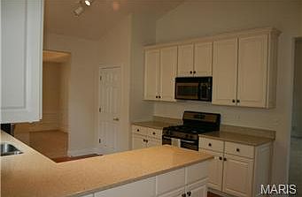 3rd image of 781 Thunder Hill Dr
