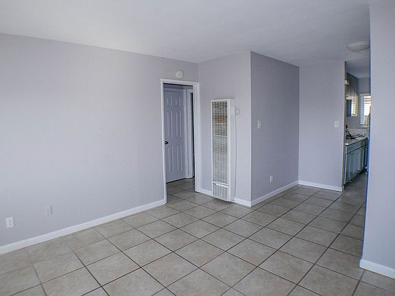 5th image of 328 Milbrae St APT 6