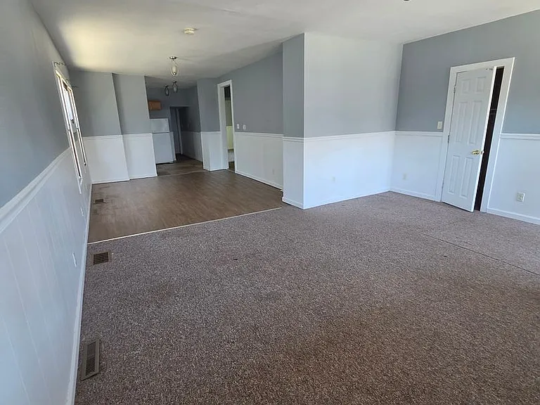 440 E 23rd St #1 — Photo 1