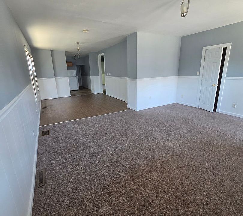 1st image of 440 E 23rd St APT 1
