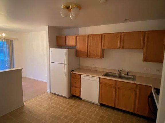 4th image of 7249 Flagg Creek Dr #1