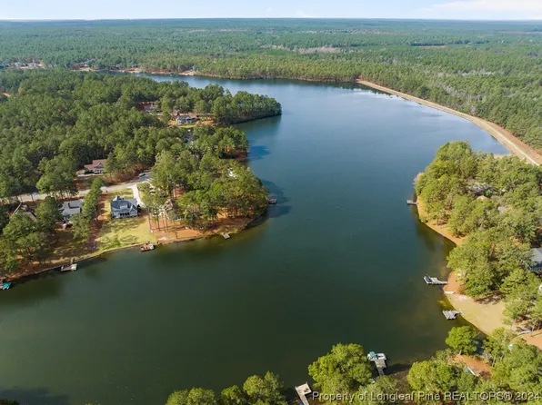 W Lake Dr, Wagram, NC 28396