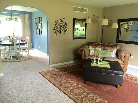 Living/Dining Room