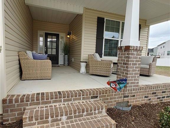 3rd image of 6474 Rogers Farm Rd