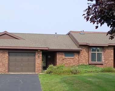 150 Harbor Dr, Ludington, MI, 49431