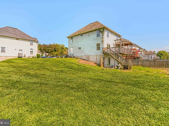 3rd image of 1340 Salonica Pl