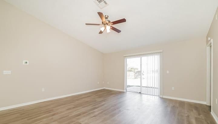 1st image of 3727 Imperial Dr #1