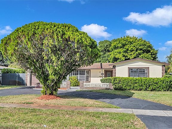 2nd image of 4751 NW 5th Ct