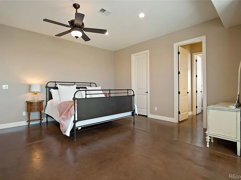 13963 Powhaton Rd — Photo 26