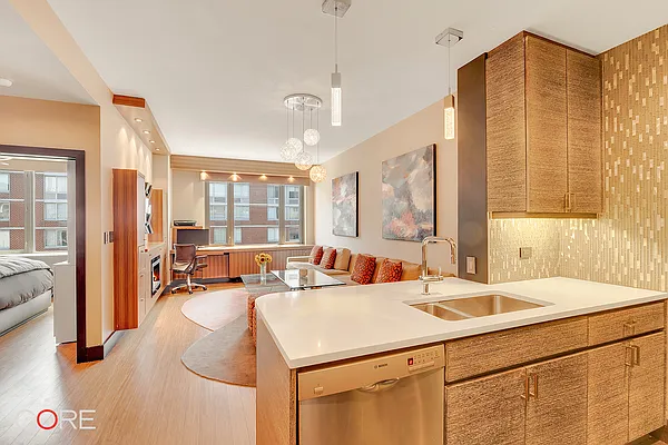 Rented by CORE | media 15