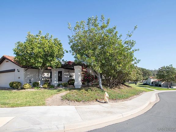2nd image of 12815 Camino Ramillette