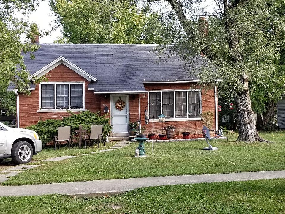 1st image of 411 S Halliburton St #411