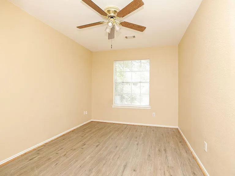 17326 Harmony Hill Dr — Photo 19