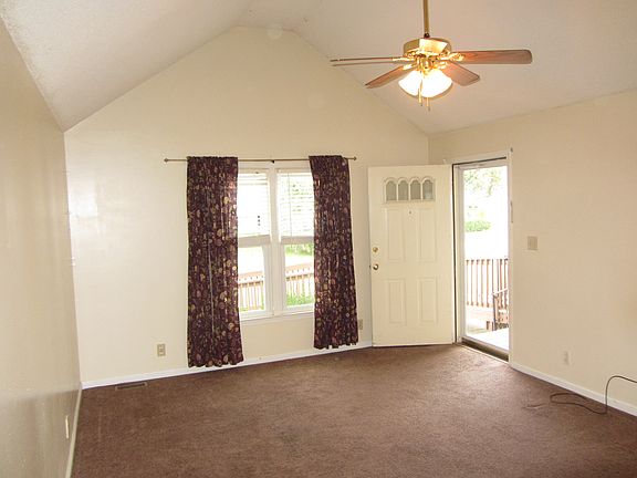 3rd image of 3234 N Senseney Cir