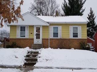 1676 Euclid St, Saint Paul, MN 55106