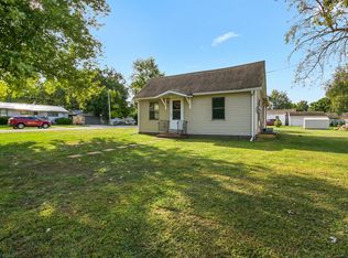 413 E Larmon St, Tolono, IL