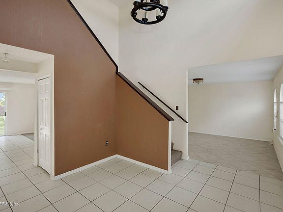 5th image of 12635 Avery Hill Ct