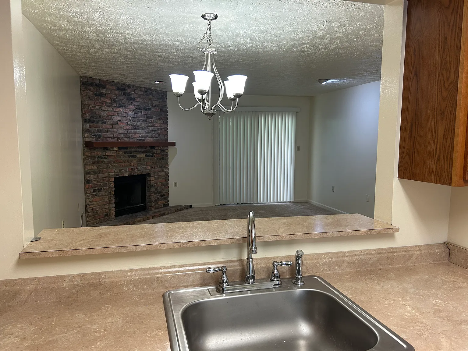 2 bed, 1.5 bath, $1,575 — Photo 4